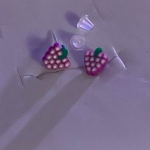 Tiny grape earrings